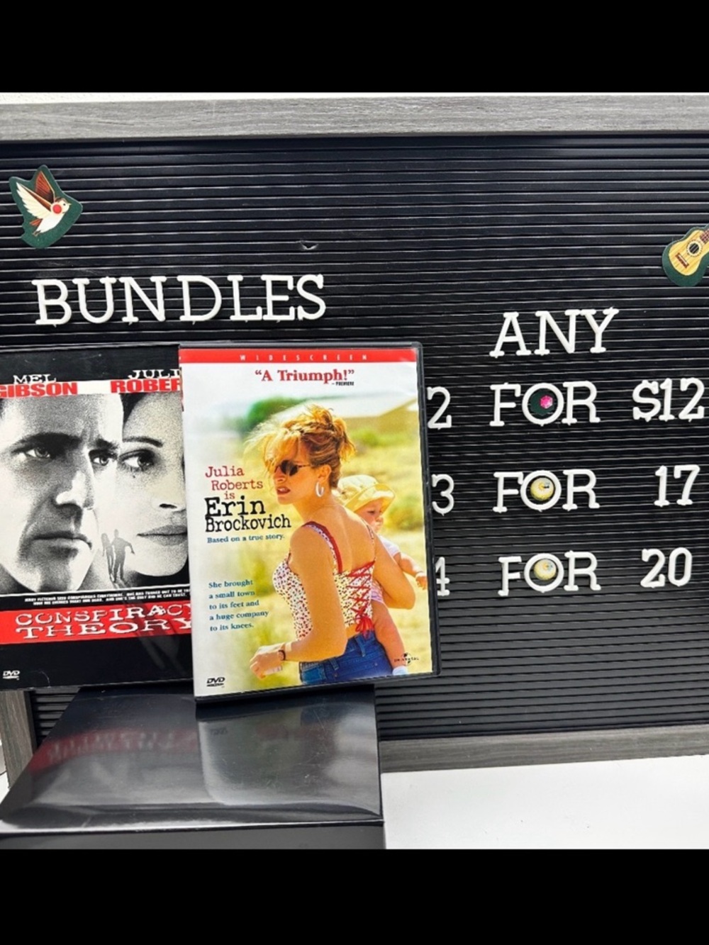 Erin Brockovich/Conspiracy Theory Julia Roberts 2 movie lot (Bundle Eligible)